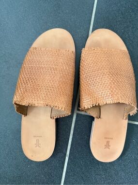 Frye Tan Woven Slide Sandals Brown Size 8